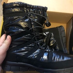 Khombu ALTAM-WP size 8 woman’s boots